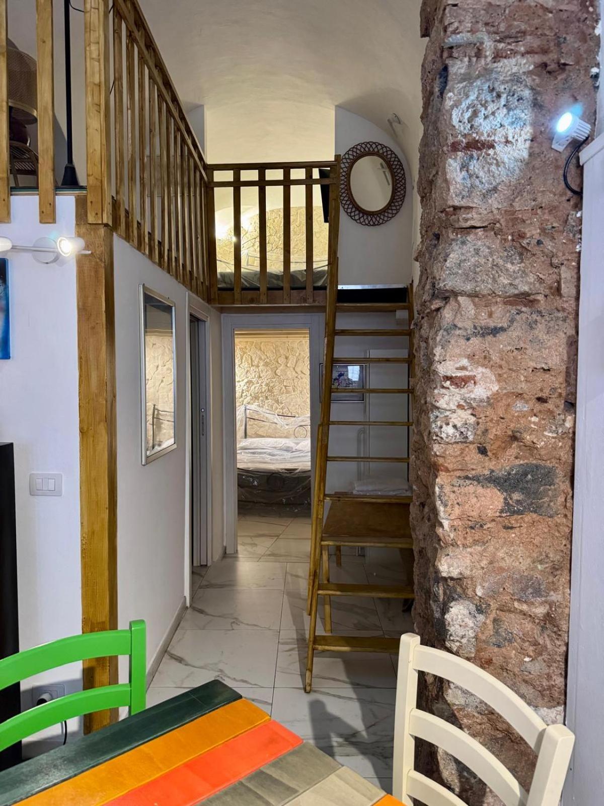 Casa vacanze Finicchia Art House